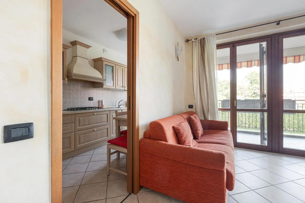 Apartment With Balcony Nearby M3 Subway Yellow Line Milano 0*,